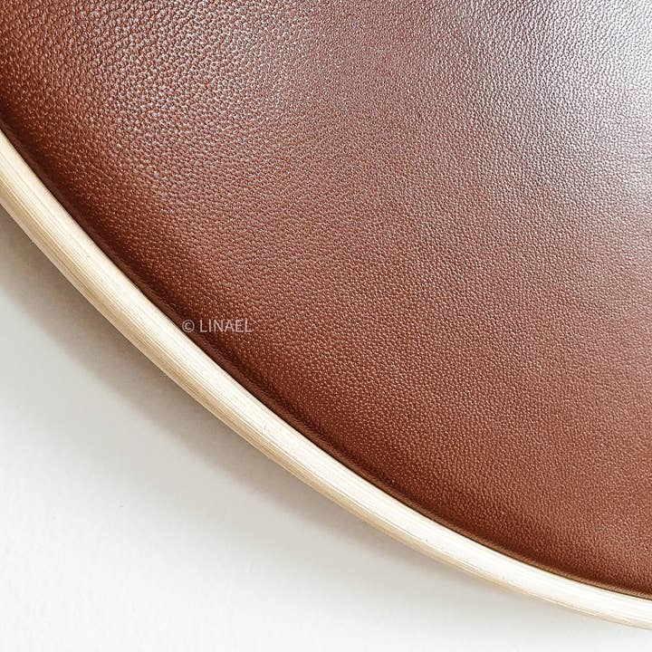 Linael - Venta al por mayor Relojes de pared - Reloj de pared grande de cuero color marrón coñac4