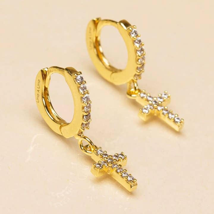 BO MINI CREOLE ZIRCON CROIX ZIRCONS BLANC pour la vente par Une A Une