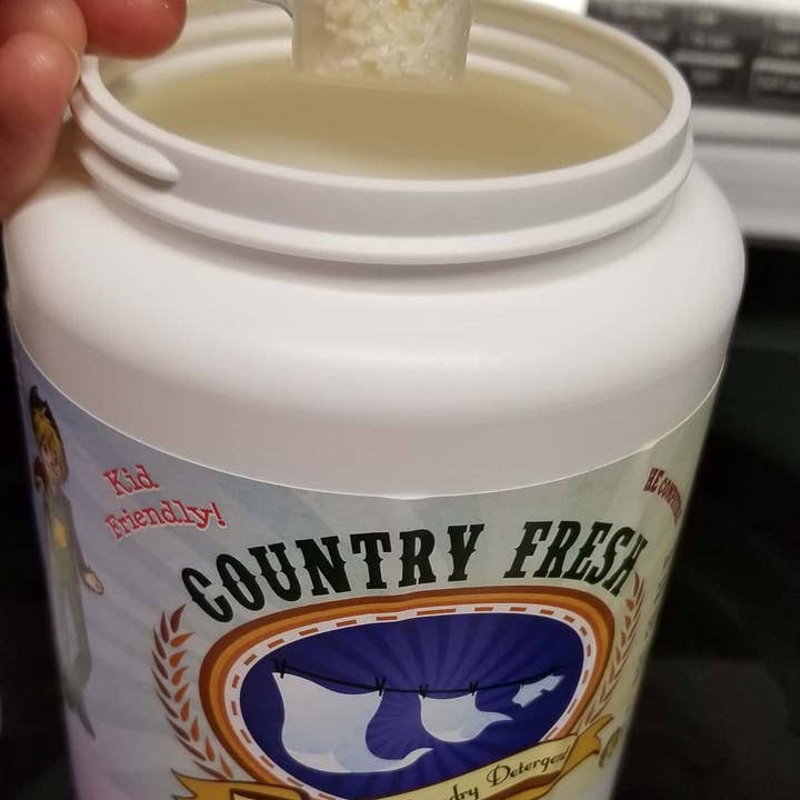 Country Fresh Laundryb detergent for wholesale by Buncha Farmers
