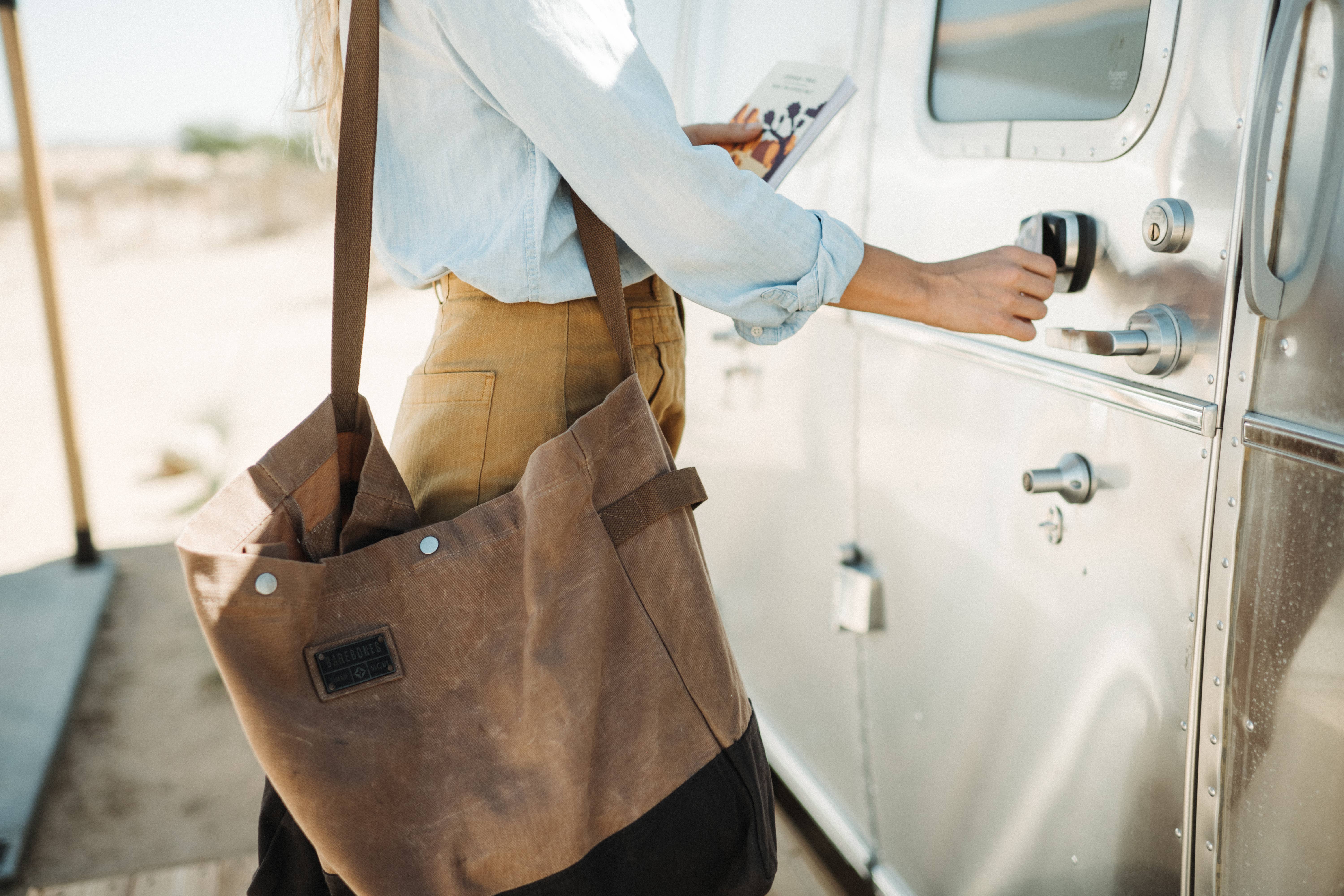 Barebones - Wholesale Tote Bag - Unisex - Neelum 40L Giant Tote- Waxed Canvas Bag6