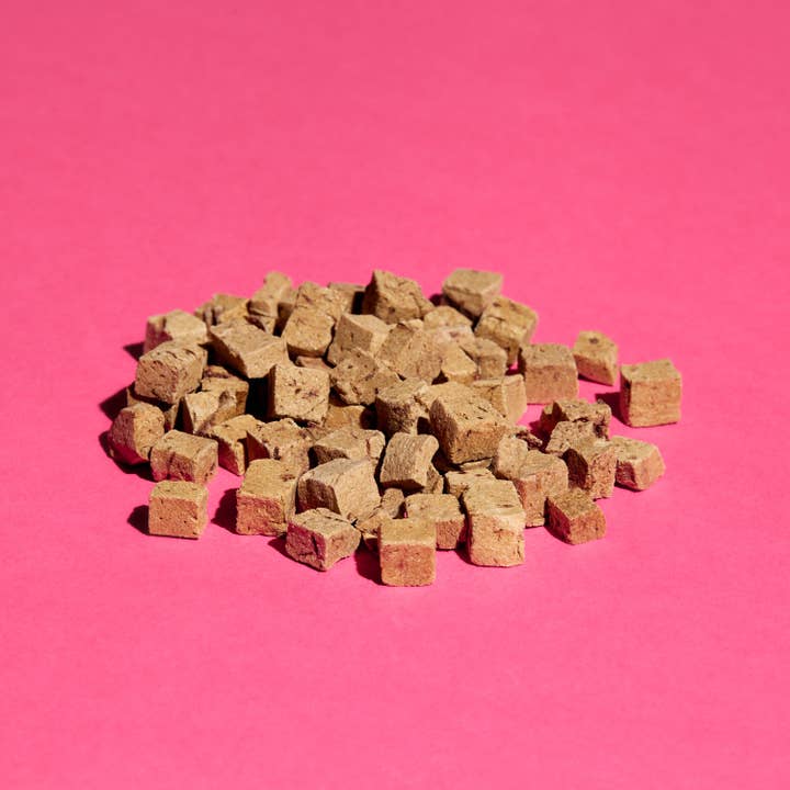 Snaggletooth Pets - Wholesale Pet Treats - Dog - Lamb Liver - Freeze Dried Raw Teeny Tiny Treats3