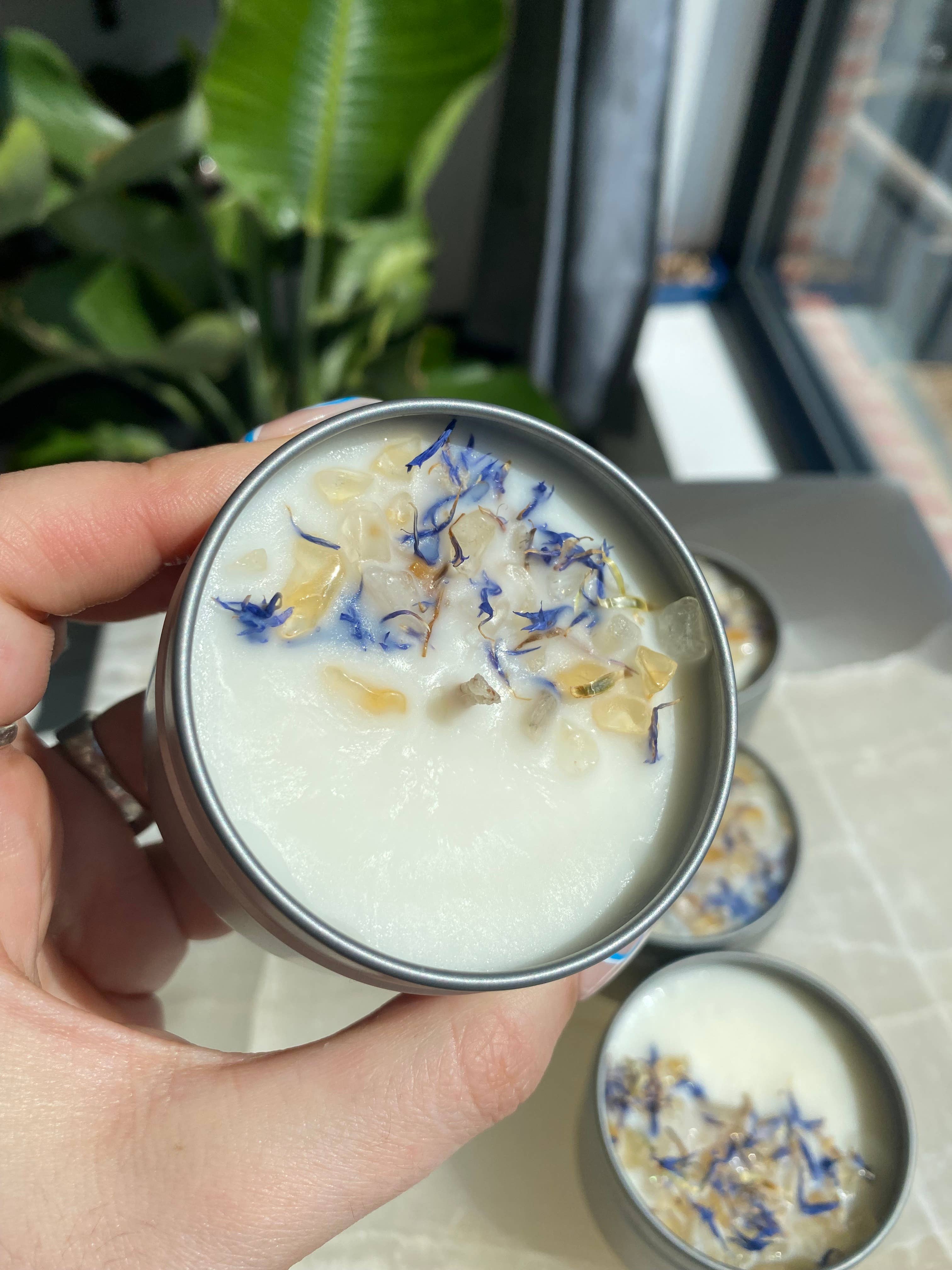 Sapphire & Sage - Wholesale Travel Candles - Abundance Crystal Candle2