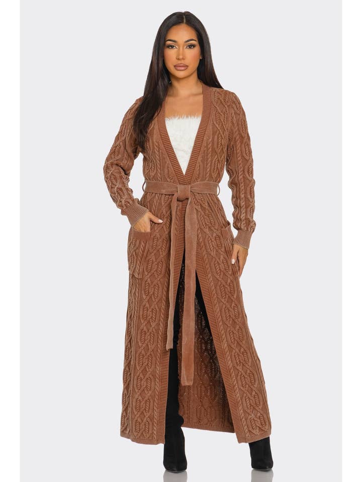 Cardigan long ceinturé en maille torsadée pour la vente par ITSSY