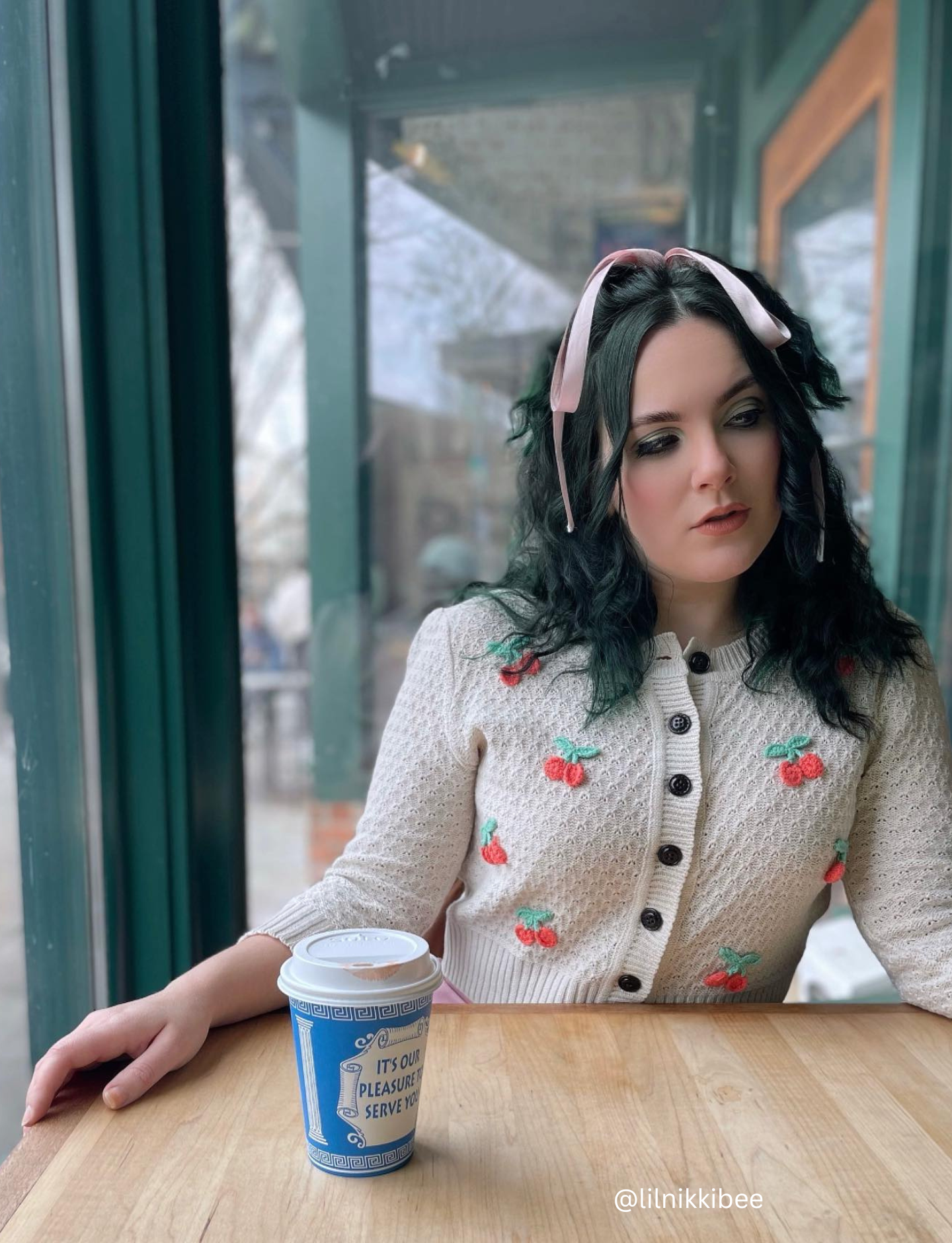 Mak - Wholesale Cardigan - Women's - Cherry Crochet Pom Pom Cropped Cardigan Sweater MK351510