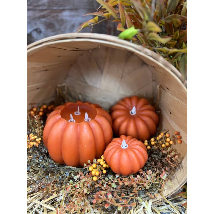 Wholesale Home Decor - Wholesale Flameless Candle - Orange Pumpkin Carved Moving Flame LED Candle 6x5