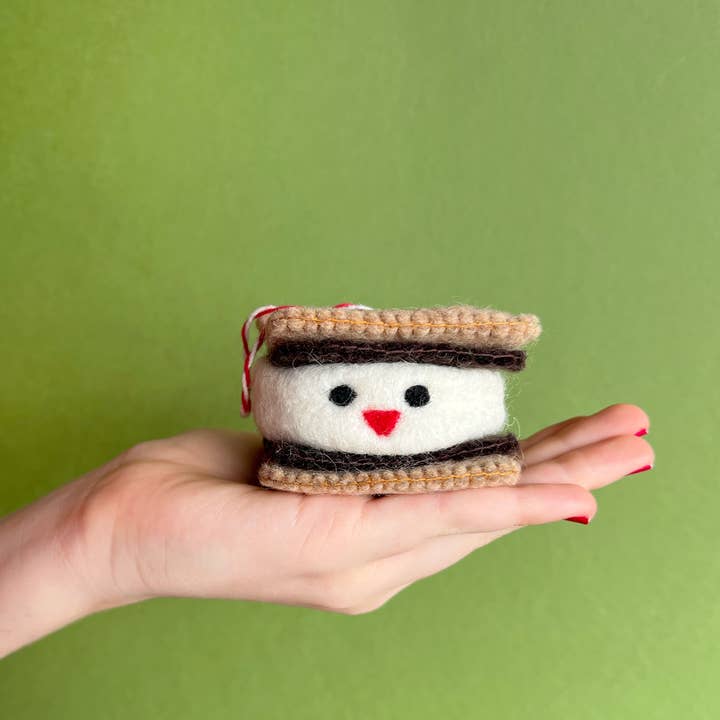 Ornaments 4 Orphans - Wholesale Ornament - Smiling S'more Felt Wool Christmas Ornament6
