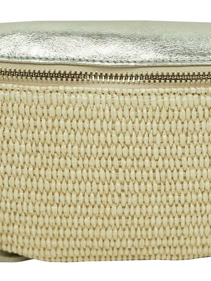 Julie 53004-4 raffia fanny pack with leather trim for wholesale by Anais