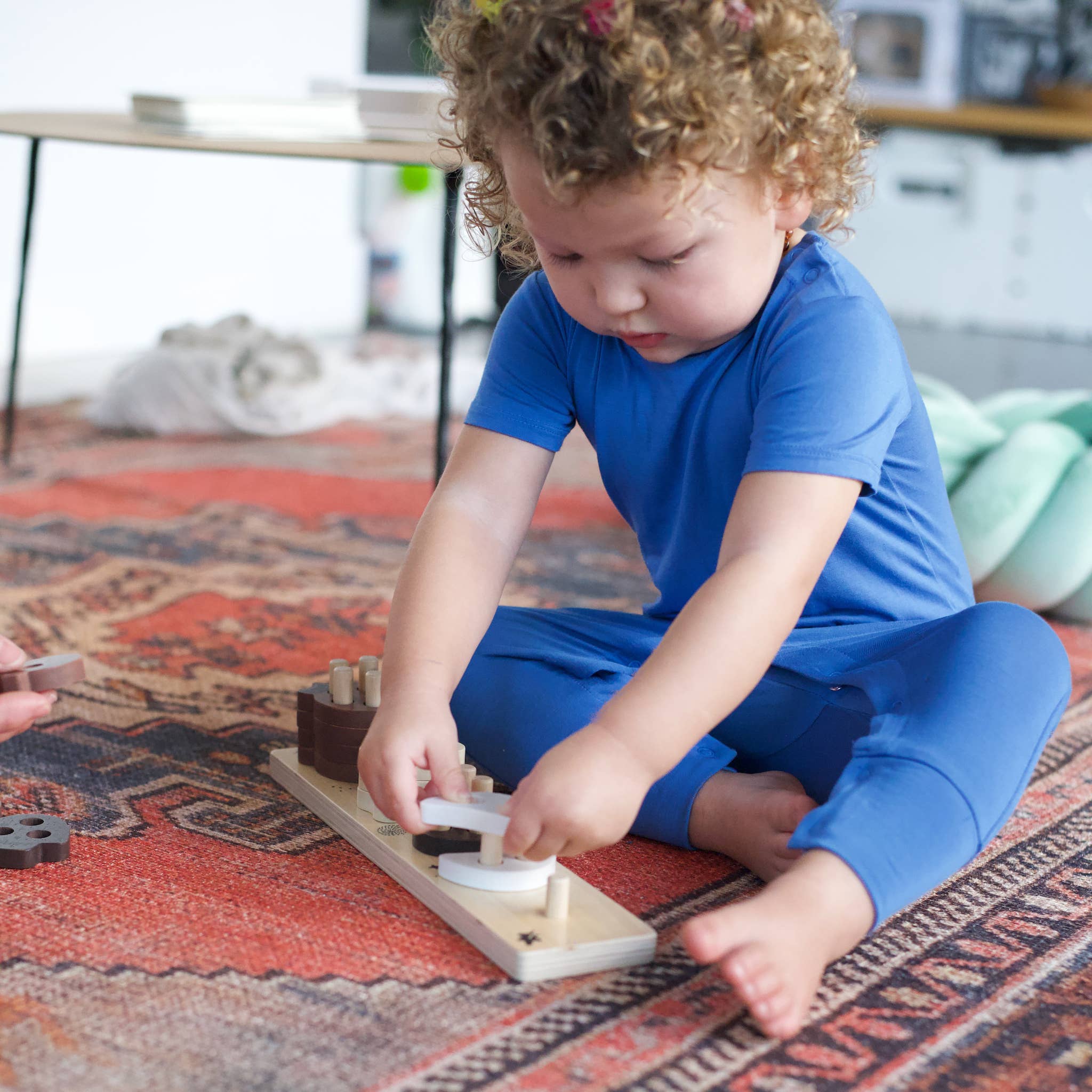 Wee Gallery - Wholesale Wood Toy - Kids - Count and Stack Toy - Wooden Shape Sorting Board3