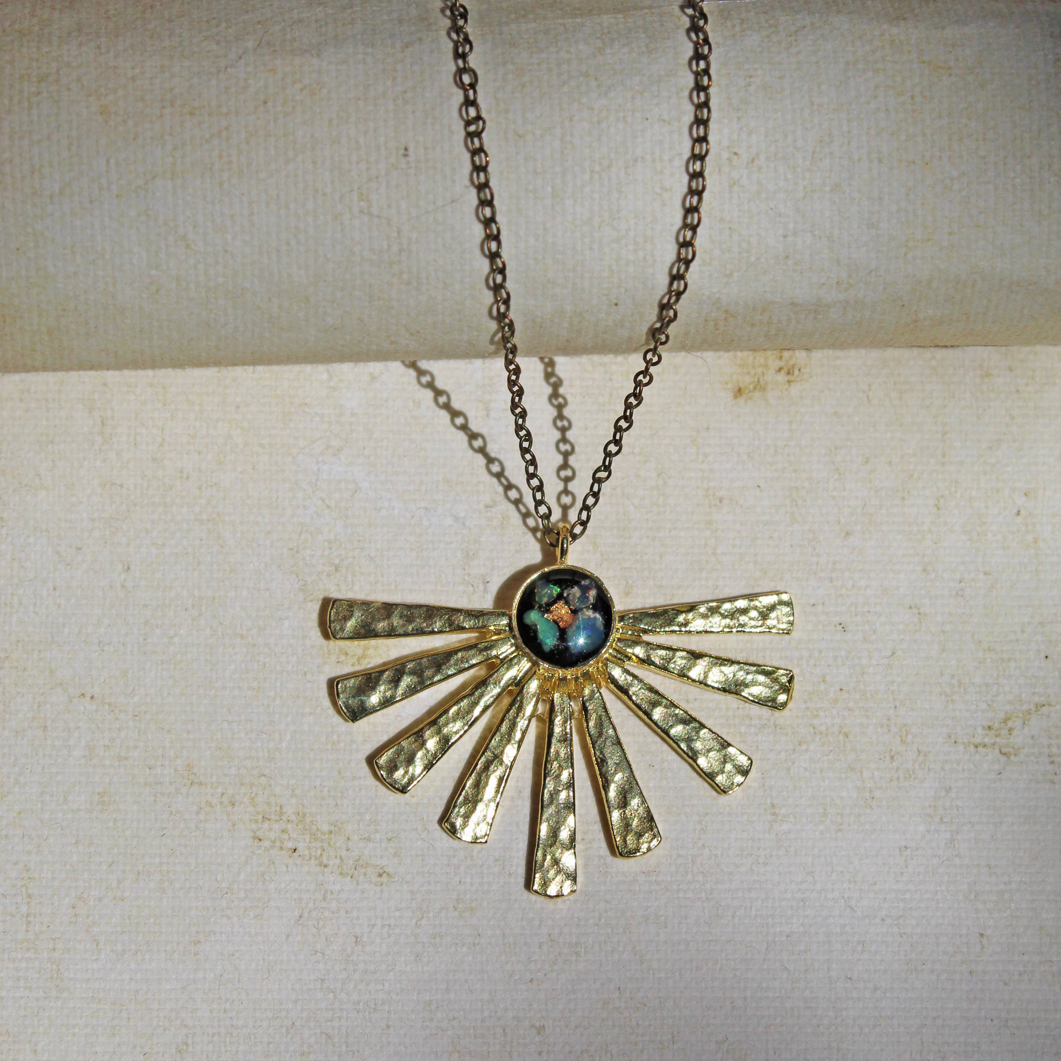 Cameoko – wholesale Pendant/charm necklace – The Opal Sun Necklace5