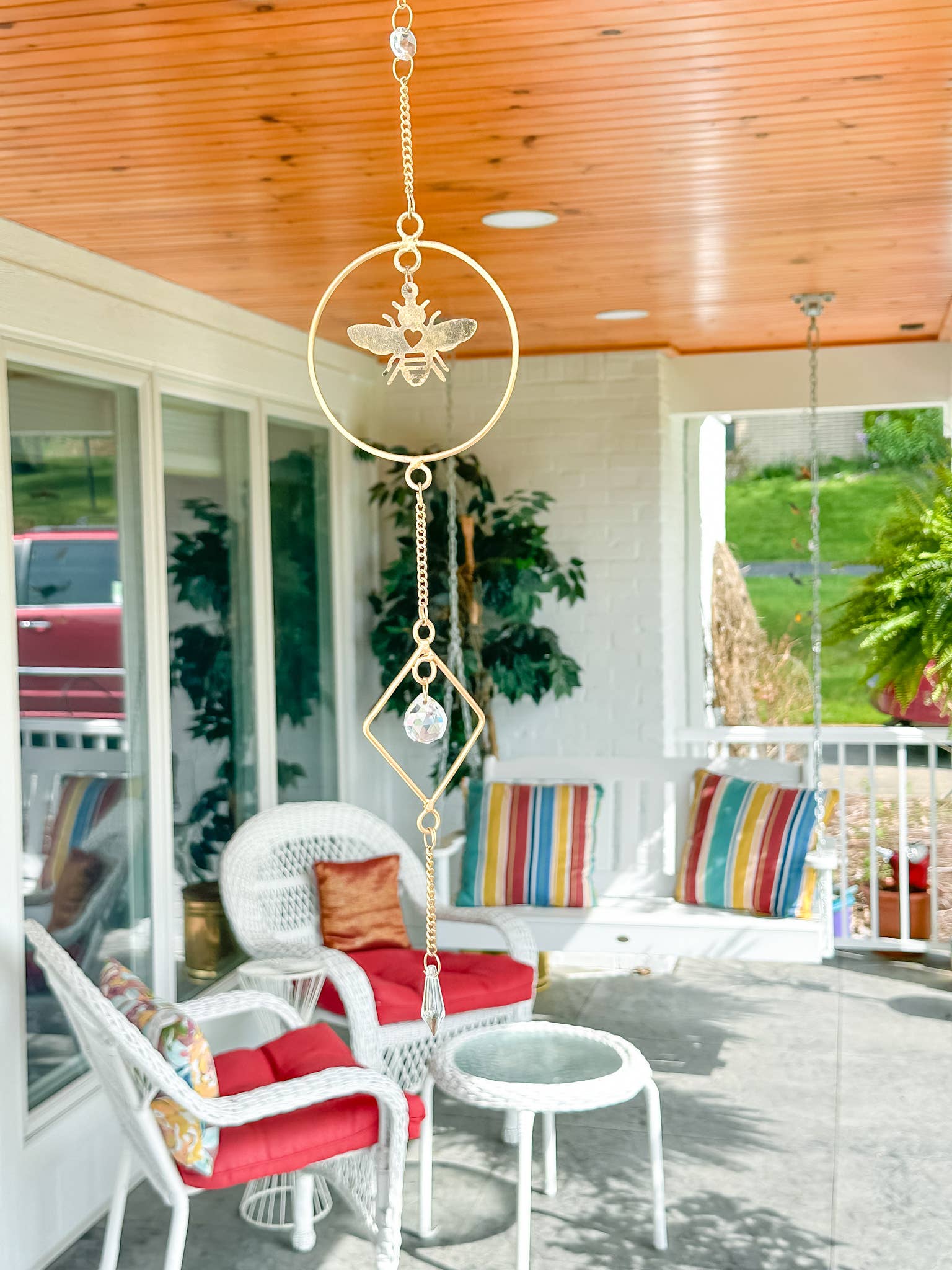 Mira Fair Trade - Wholesale Zonnevanger - Honeybee zonnewijzer met kristaldecoratie2