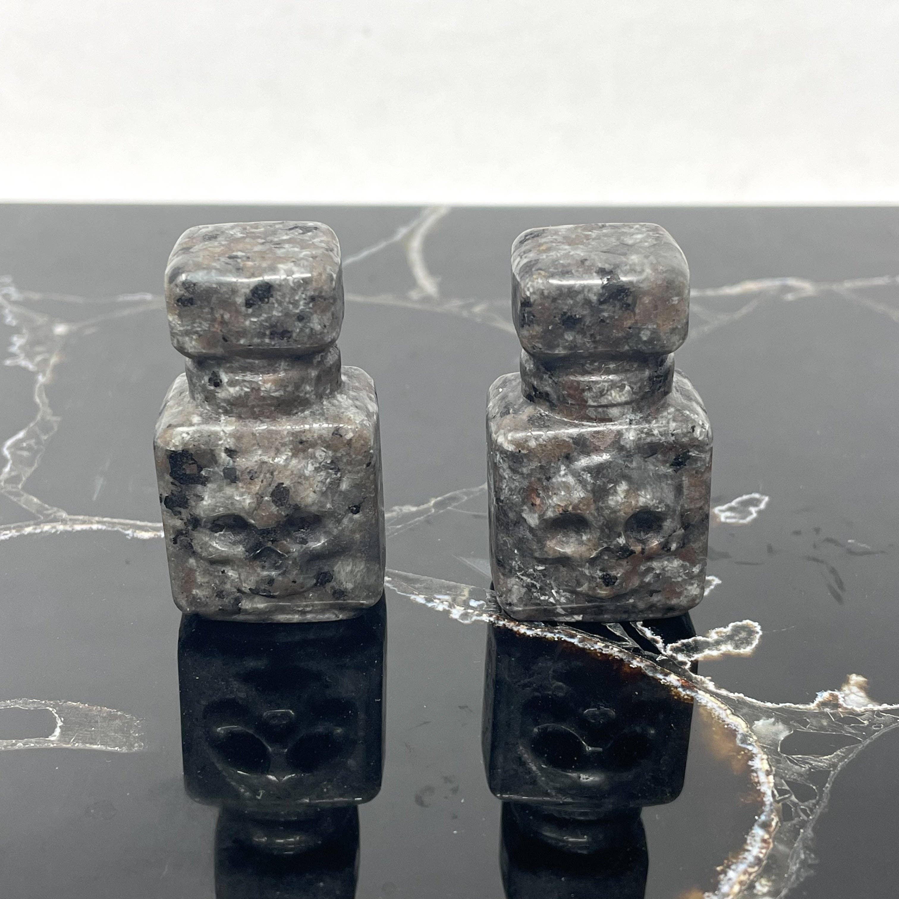 The Crystal Tabby – wholesale Andlig sten/kristall – Yooperlite Potion flasksnidning2