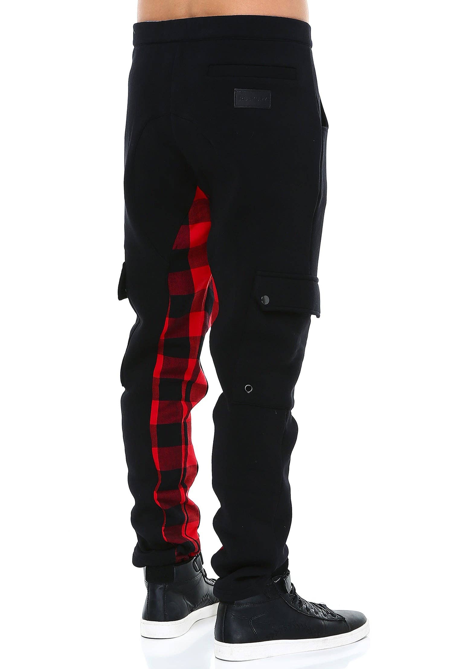 Black Men Plaid Pants for wholesale on Faire2