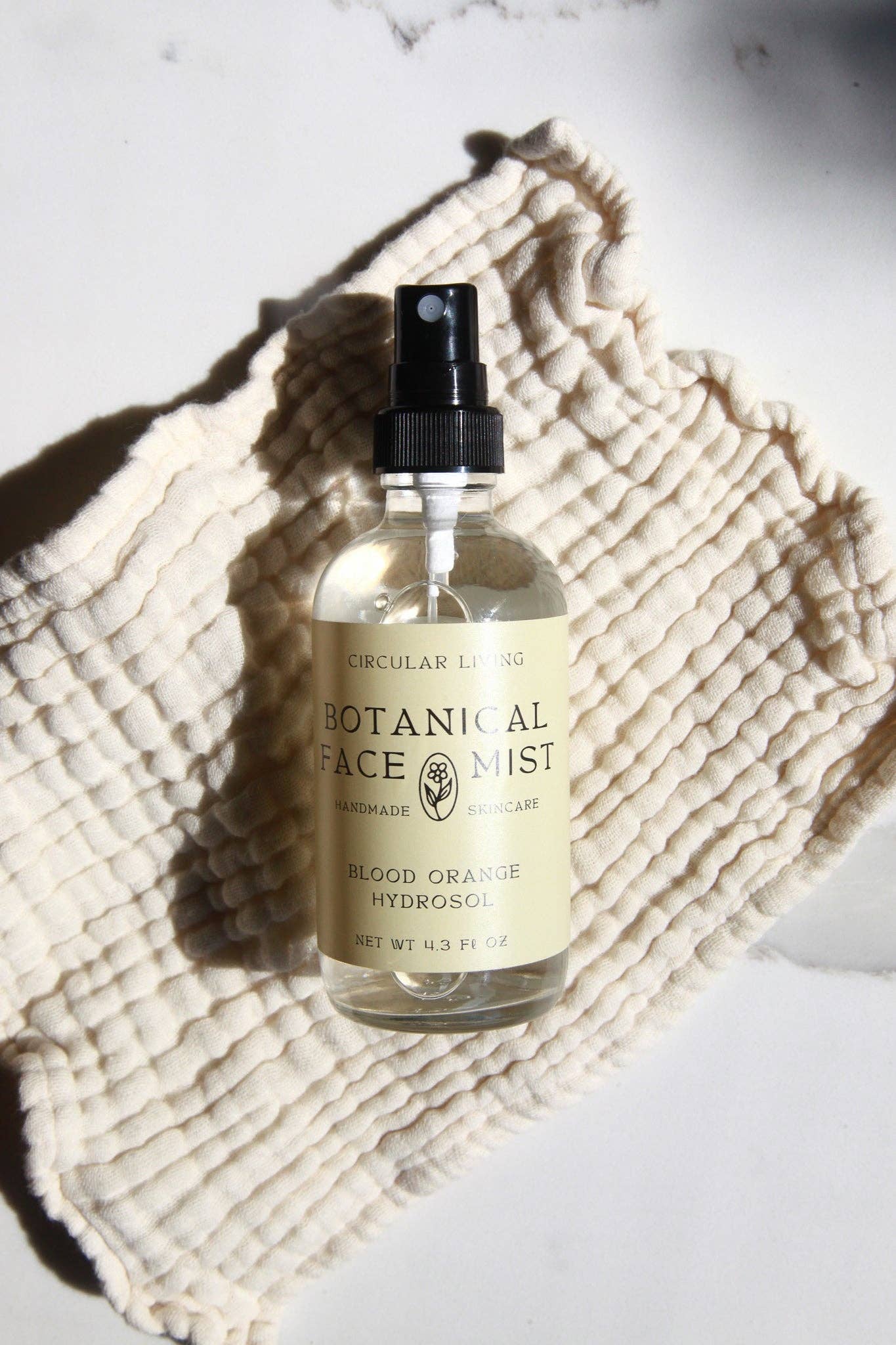 Circular Living - Vente Brume/eau visage et corps - Brume botanique pour le visage, hydrolat d'orange sanguine5