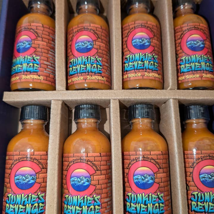 2 oz Mini-flasker Individuelle smagsvarianter - Junkie's Revenge for engroshandel hos Colorful Colorado Creations llc.