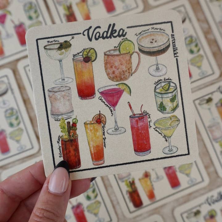 artxnikki - Venta al por mayor Posavasos - Juego de 4 posavasos clásicos para cócteles (bourbon, ginebra, vodka, tequila)2