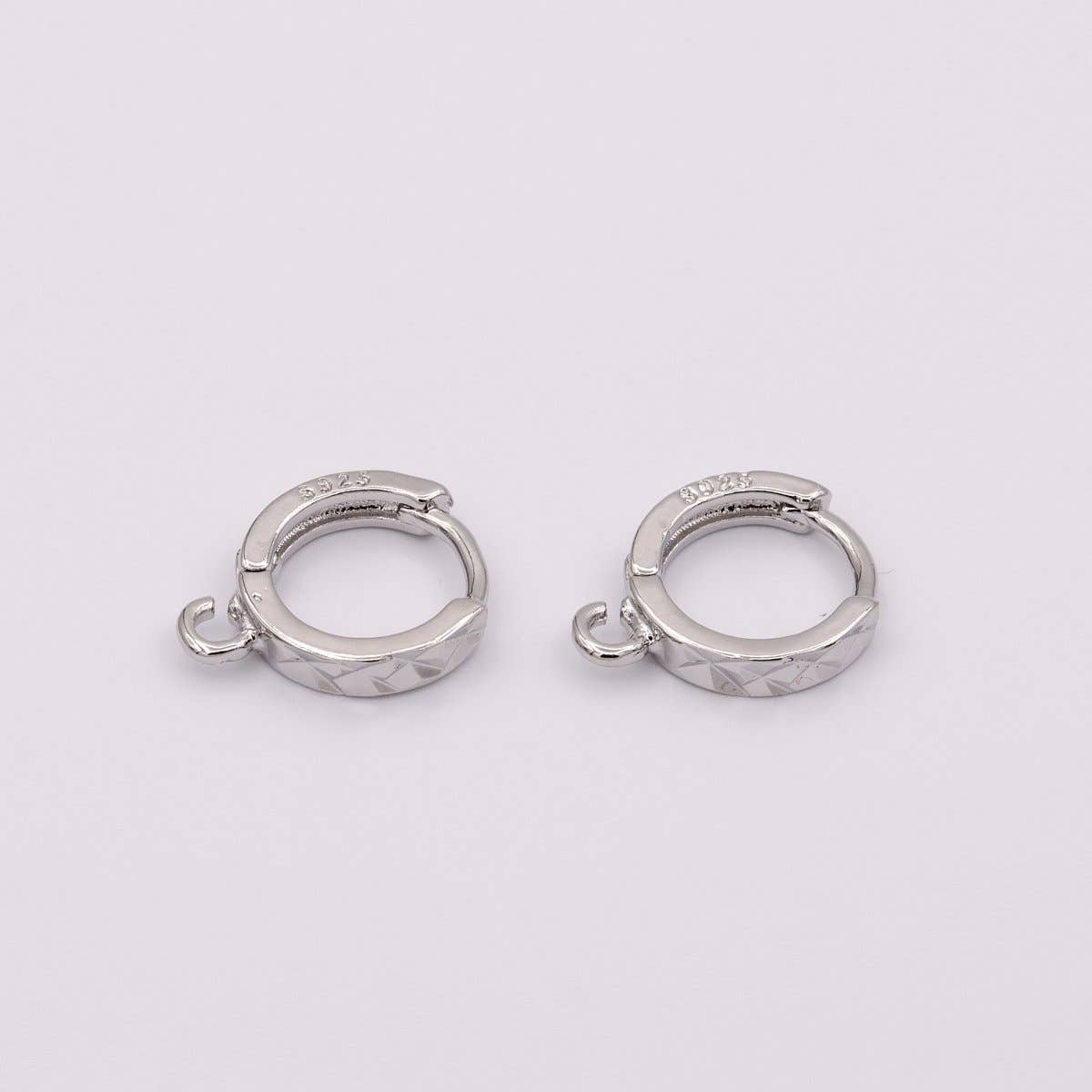 Aim Eternal - Wholesale Huggie Earrings - 12mm Silver Cartilage Open Loop Huggie Earrings Supply | Z-3620