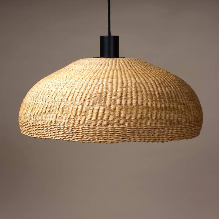 Eulalia, sospensione in cestineria vegetale per la vendita all'ingrosso da parte di AS'ART a sense of crafts