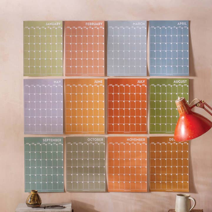 Good Tuesday (Once Upon a Tuesday) - Vente Agendas - Agenda mural mensuel non daté au format A4 | 12 pages | Surf0