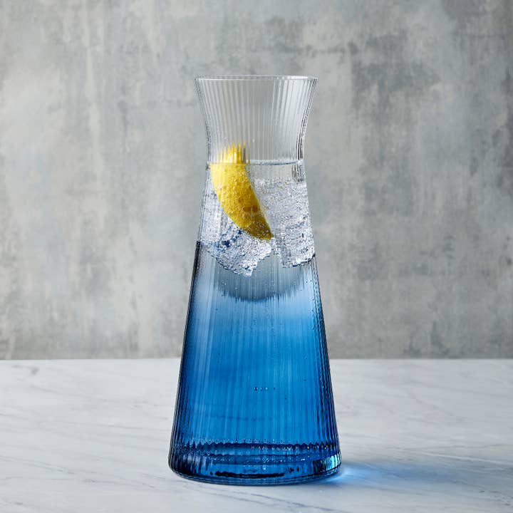 Caraffa per acqua Empire Blue Glass - Brocca per acqua per la vendita all'ingrosso da parte di The DRH Collection BV