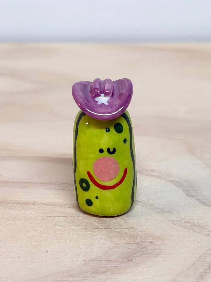 Lilla Cowboy Agurk Keramik Ven for engroshandel hos Rolly Poly Studios