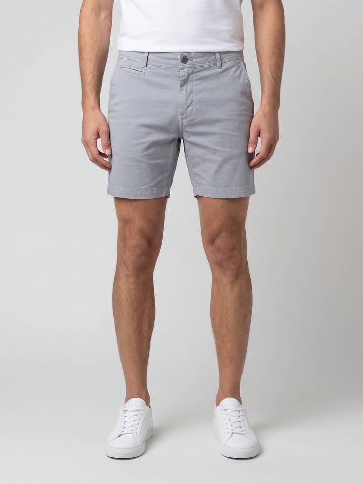 Short chino Walden 6" - Gris clair pour la vente par Original Paperbacks