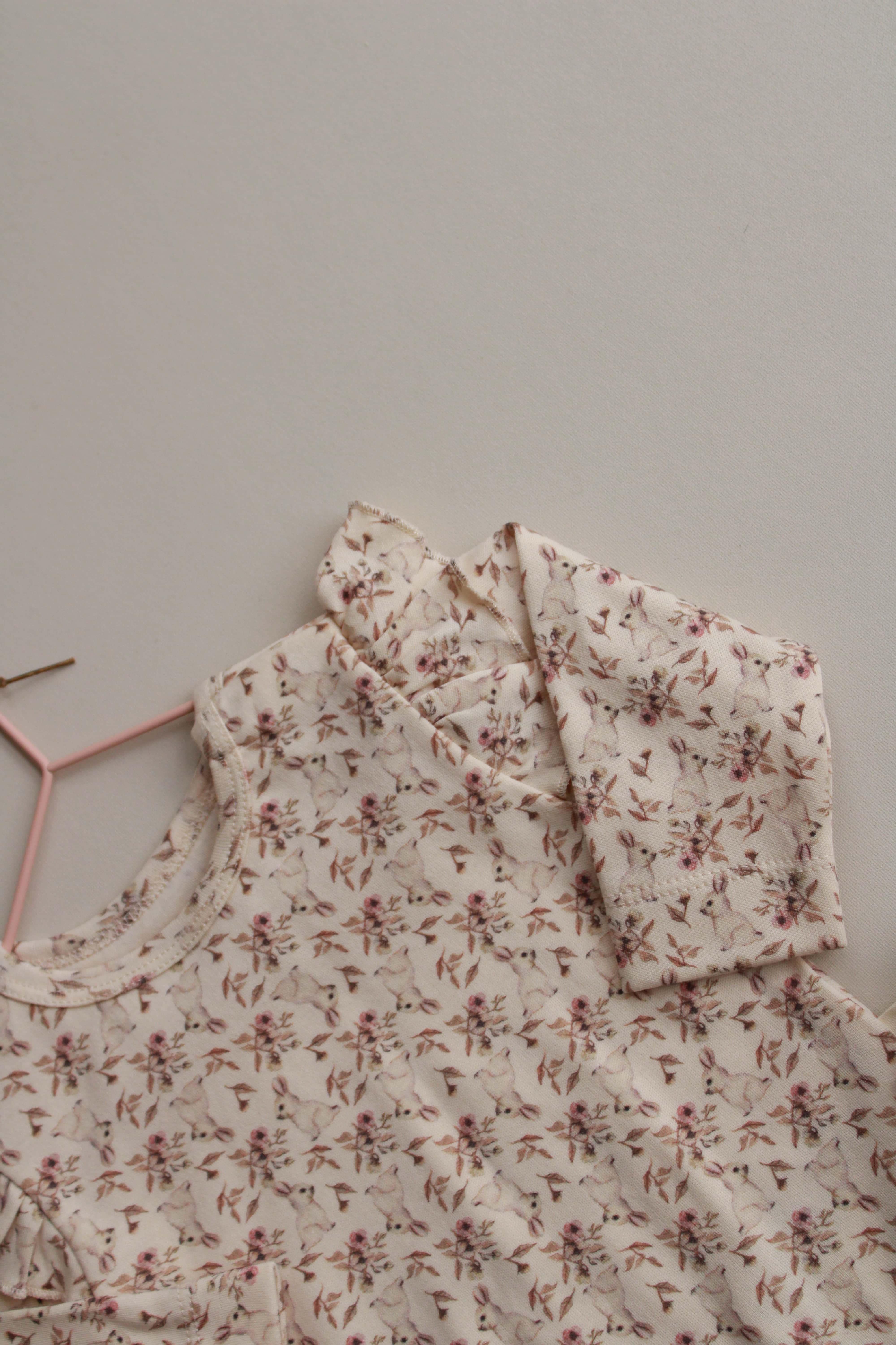 Honey and Hive - Wholesale Clothing Set - Baby - Ruffled Bunny Set2