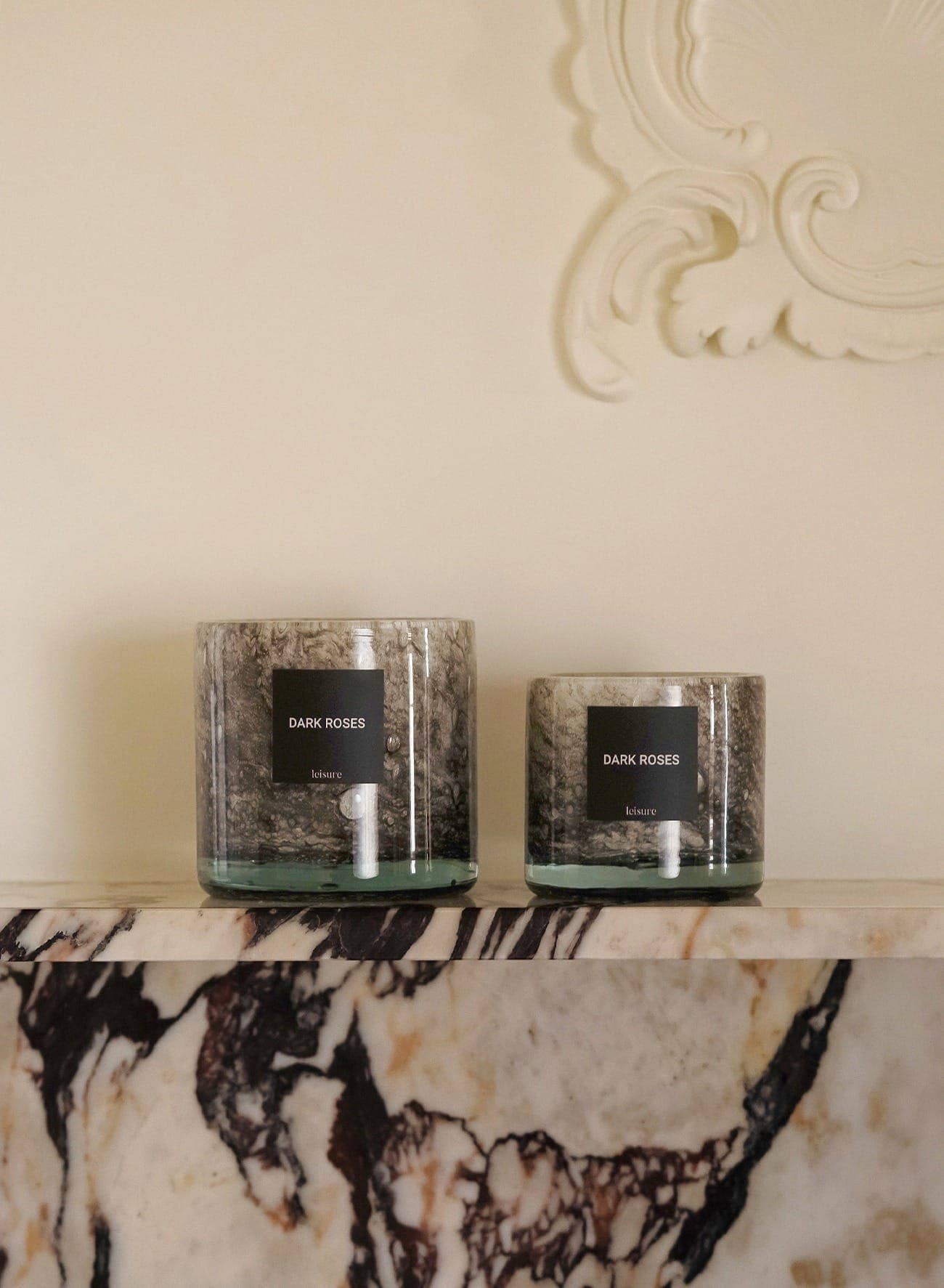 Beige Dark Roses - Scented Candle for wholesale on Faire2