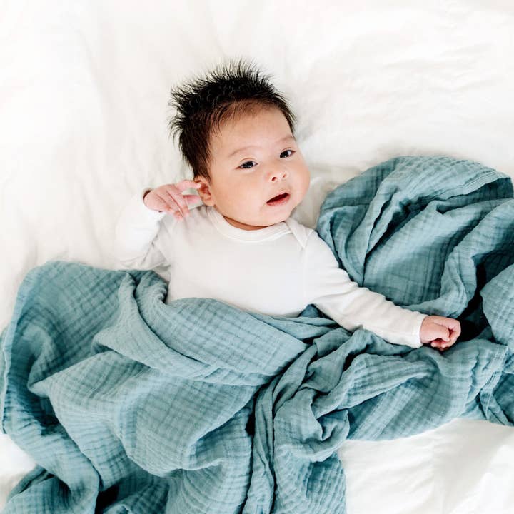 Goobie Baby – Engroshandel Svøb - Baby – Økologisk bomuld Muslin Swaddle Tæppe - Blå Gran4