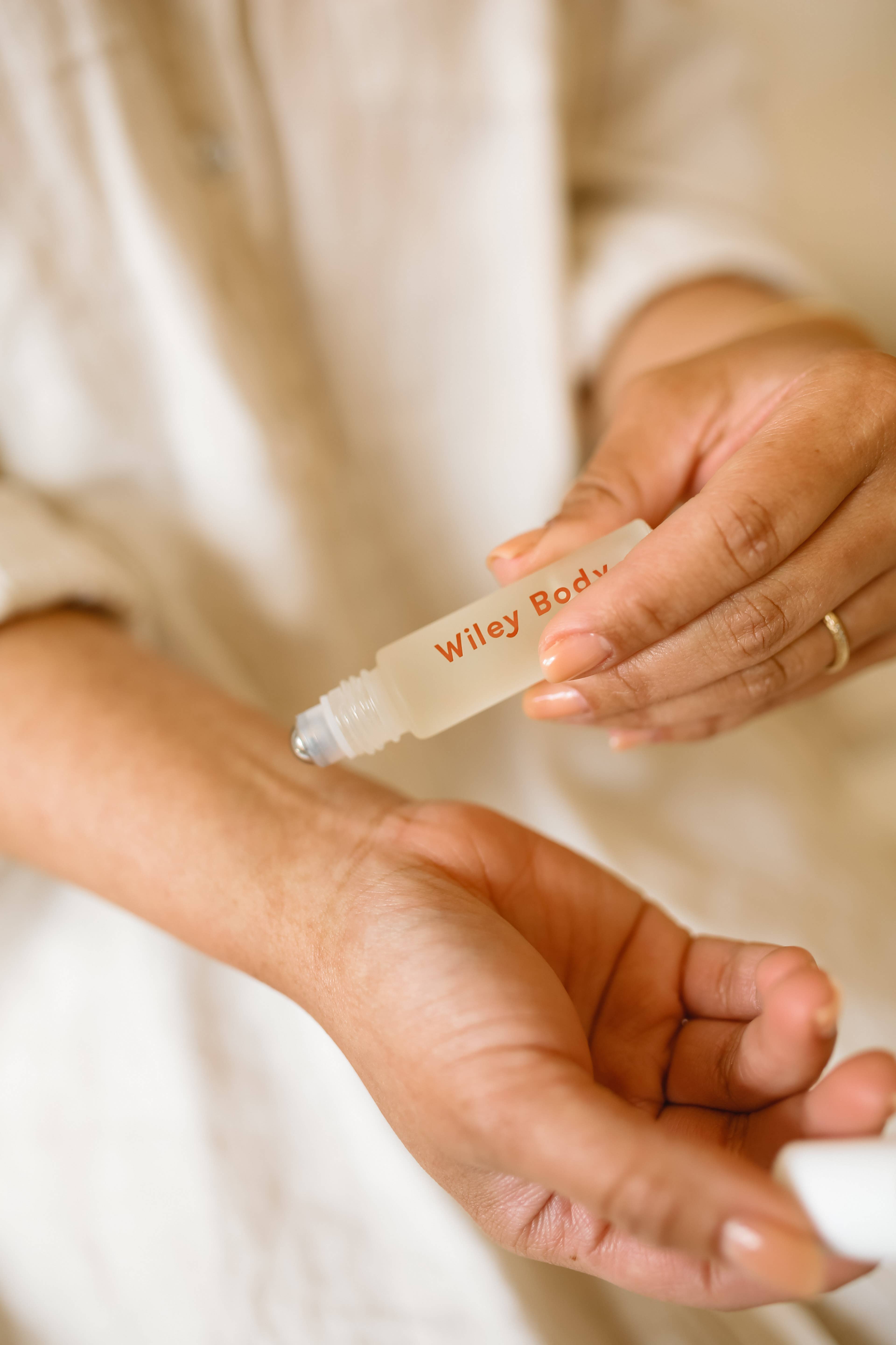 Wiley Body - Wholesale Essential Oil Roll-On - Relax Roller4