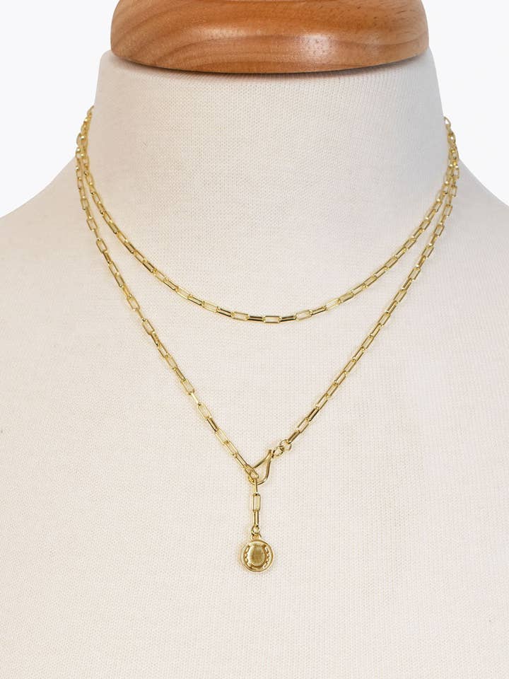 Roxy - Paperclip Chain w/ Horseshoe Coin - Petite Link in Gold and other Purchase Wholesale roxy. Free Returns & Net 60 Terms on Faire trending on Faire.