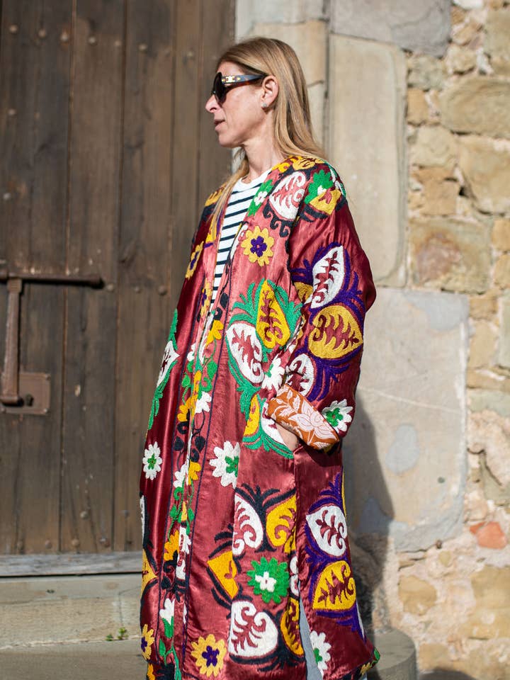 Chaqueta larga Suzani para venta al por mayor de Sanjanaandme