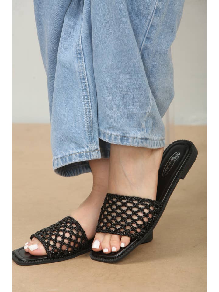 SORT Sorte flade sandaler med detaljeret rem i net for engroshandel på Faire4