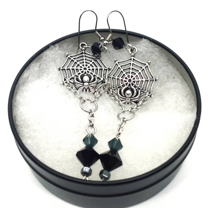 JunkyardBat - Wholesale Dangle earrings - Spider Web Earrings4