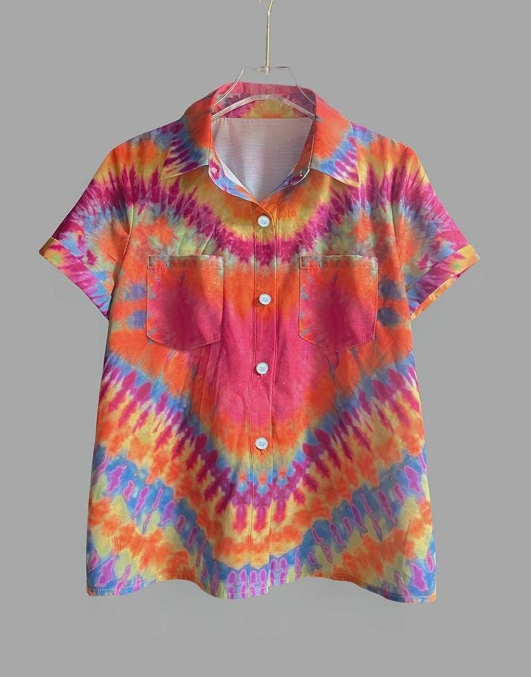 Colored Tie-dye rainbow pocket short-sleeved shirt for wholesale on Faire0