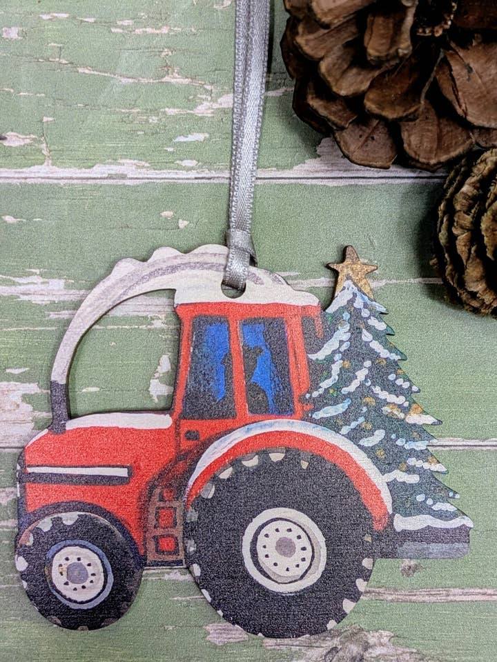Decorazione Natalizia in Legno a Forma di Trattore per la vendita all'ingrosso da parte di Driftwood Designs