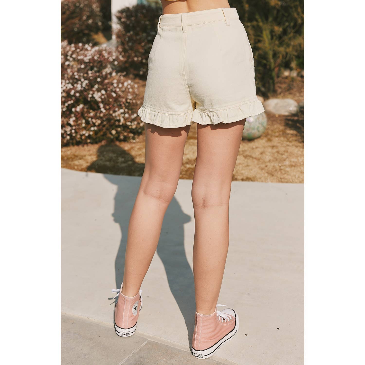 idem ditto – wholesale Shorts – Women’s – RUFFLED HEM COTTON SHORTS WITH POCKETS2