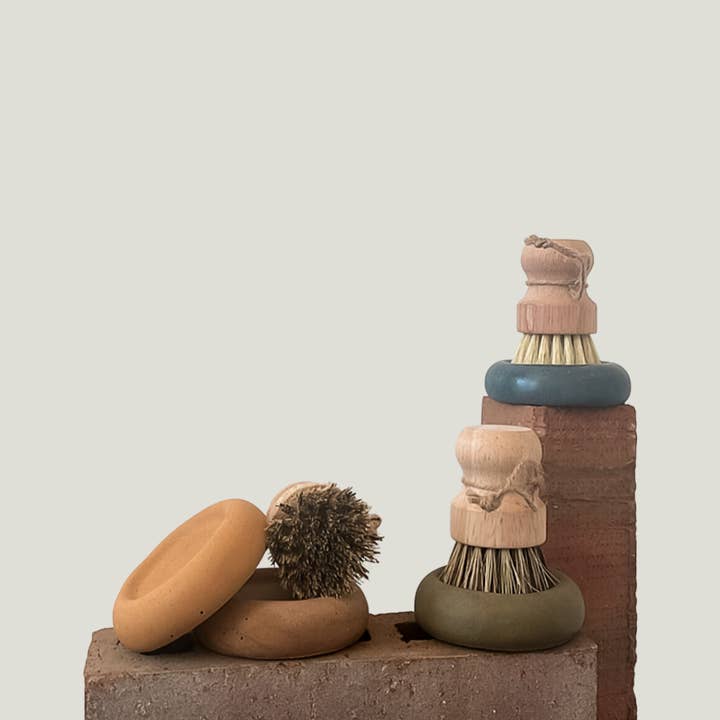 My Terracotta Home - Wholesale Cleaning Brush - Soto Wood Scrub Brush and Concrete Dish