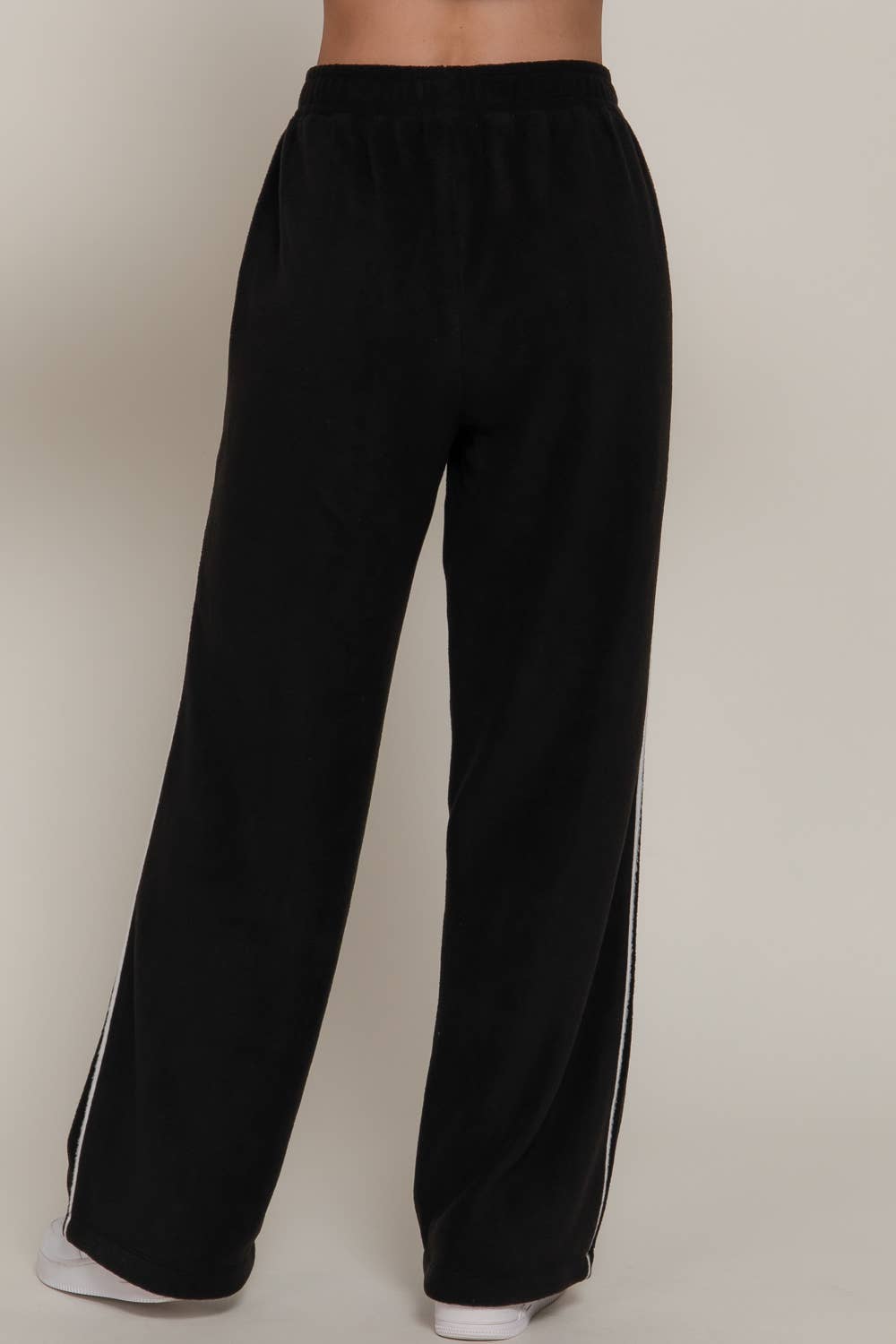 Active Basic | Active USA – calças de treino - Mulher por atacado – Calças de Fato de Treino com Detalhe de Vivo e Bordado de Perna Larga11