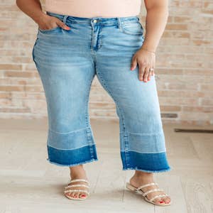 AAT.9 Women's Rhinestone Tummy-Control Mid Rise Capris Cropped Blue Denim  Jeans 