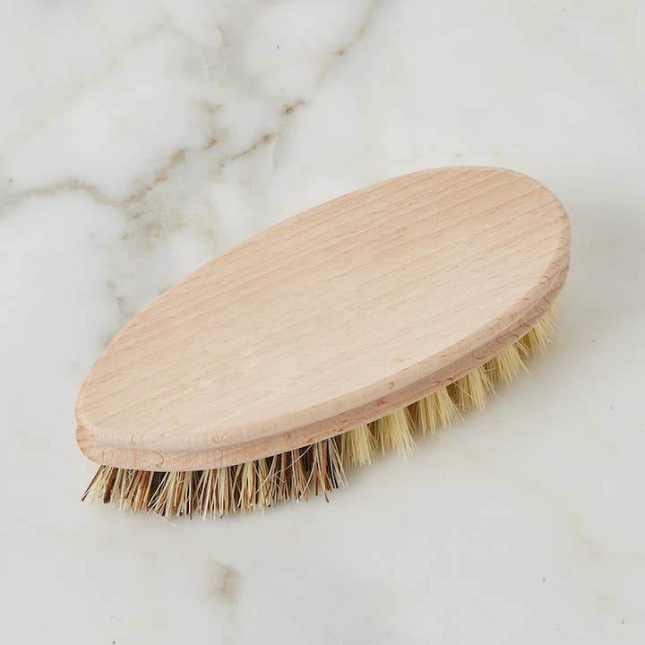 etúHOME - Wholesale Cleaning Brush - Euro Vegetable Cleaning Brush with Dual Fibers1