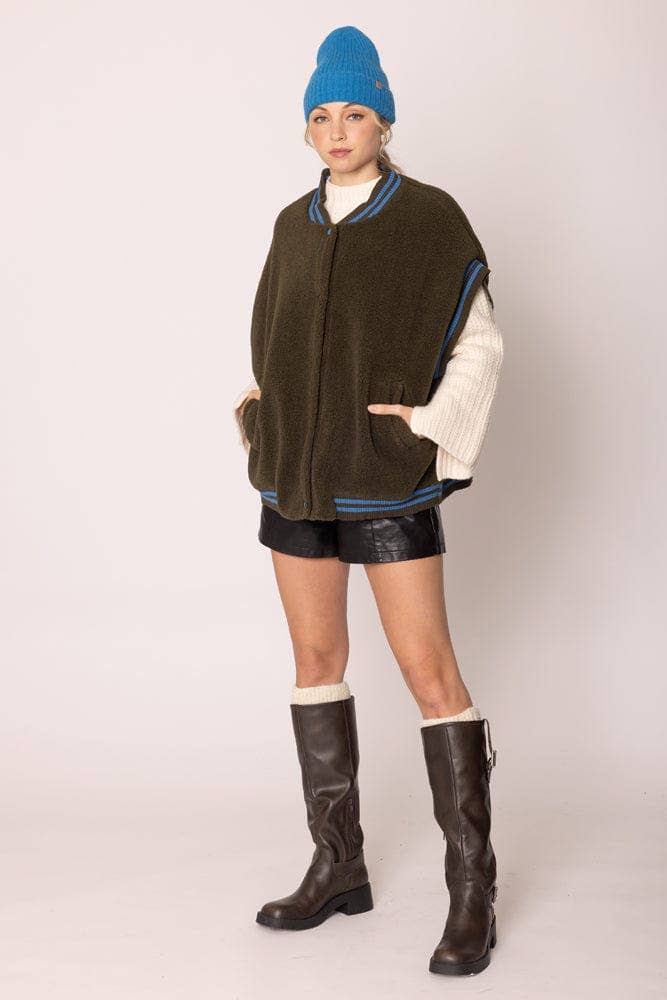 MiMi Wholesale - Wholesale Outerwear Vest - Women's - QCV420019 College Colors Sherpa Varsity Vest30