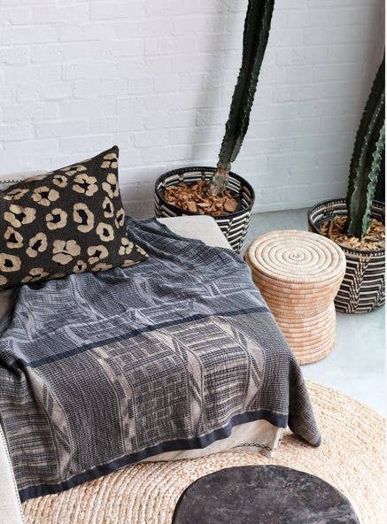 African Jacquard - Wholesale Throw blanket - 100% Linen Bogolan Lounge Throws2