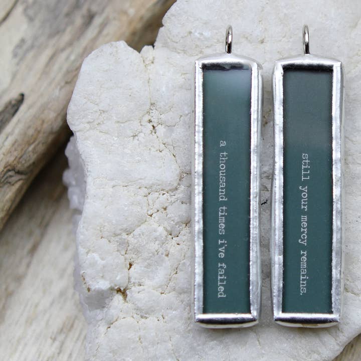 Still Your Mercy Remains Faith Charm pour la vente par Jennifer Dahl Designs LLC