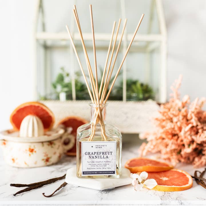 Peripeti Home - Wholesale Jar/Filled Candle - Grapefruit Vanilla Soy Candle, Giftable1