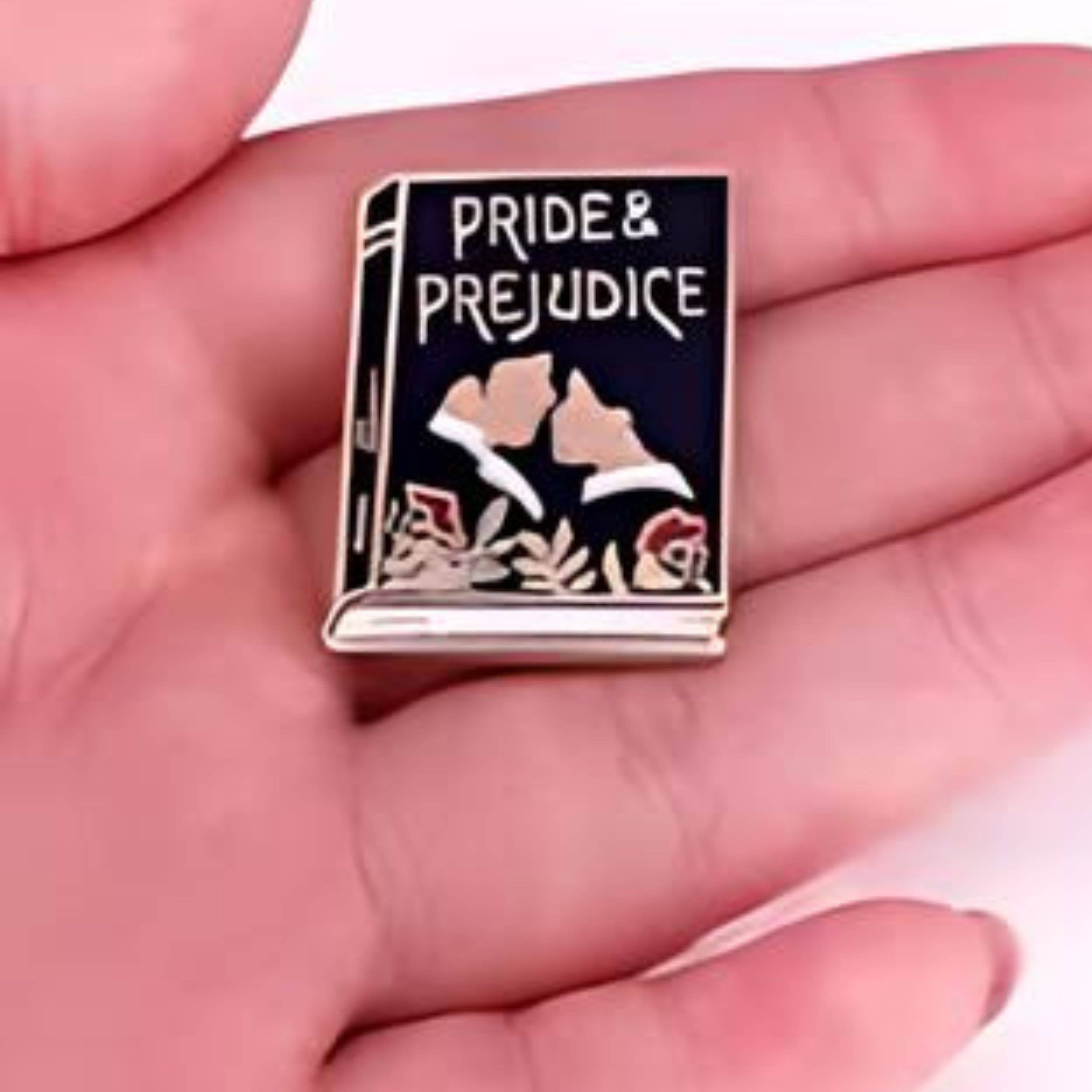 Magnifique Hearts - Wholesale Lapel Pin/Button - Pride and Prejudice Book Cover Enamel Pin Literature Lovers2