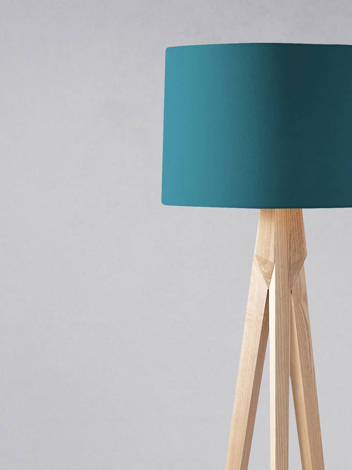 Teal Stofflampenschirm – Handgefertigte moderne Beleuchtung für den Großhandel von Shadowbright