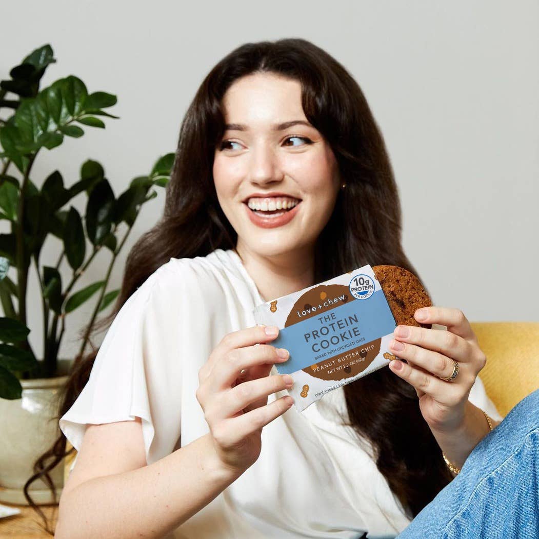 Love + Chew - Wholesale Cookie - PEANUT BUTTER CHIP - 2 OZ - BOX OF 122