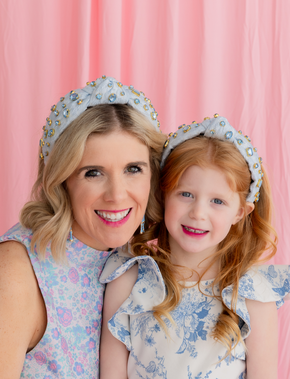 Brianna Cannon – wholesale Pannband - Barn – Barnstorlek Ljusblå texturerat pannband med kristaller2