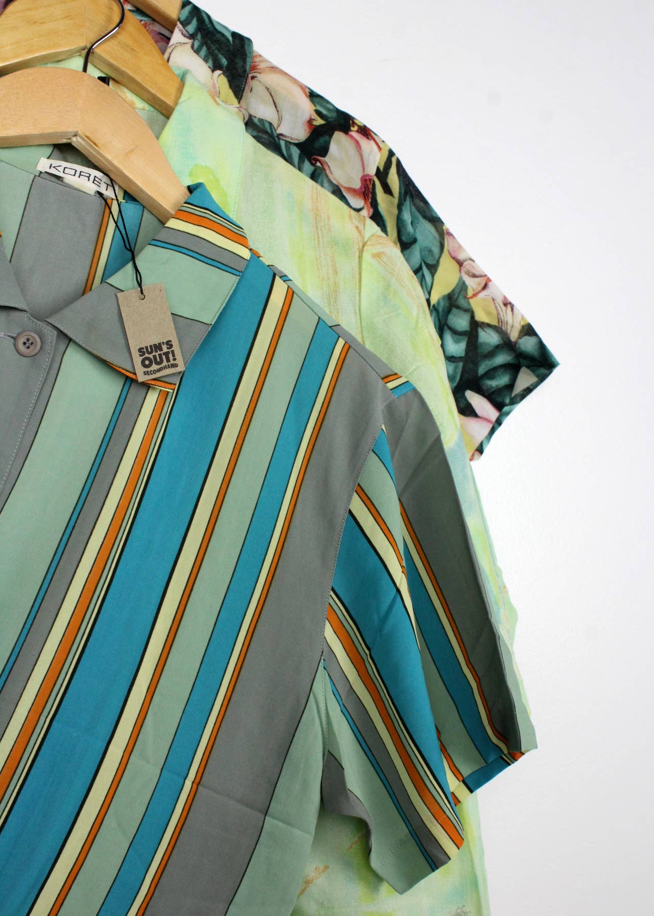 Sun's Out! - Wholesale Button Down Shirt - Women's - Vintage Short-Sleeve Button Up Blouse - Original Length1