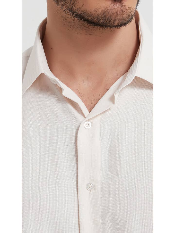 Yves Enzo – Camisa - Homem por atacado – Camisa slim fit de piquê na cor marfim1